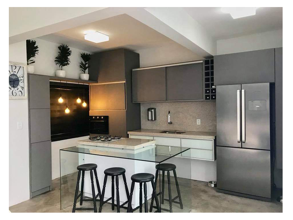 <p>Infinitas Possibilidades! Estamos&nbsp; prontos para utilizar diferentes mat&eacute;rias-primas para suprir a expectativa do cliente.</p>
